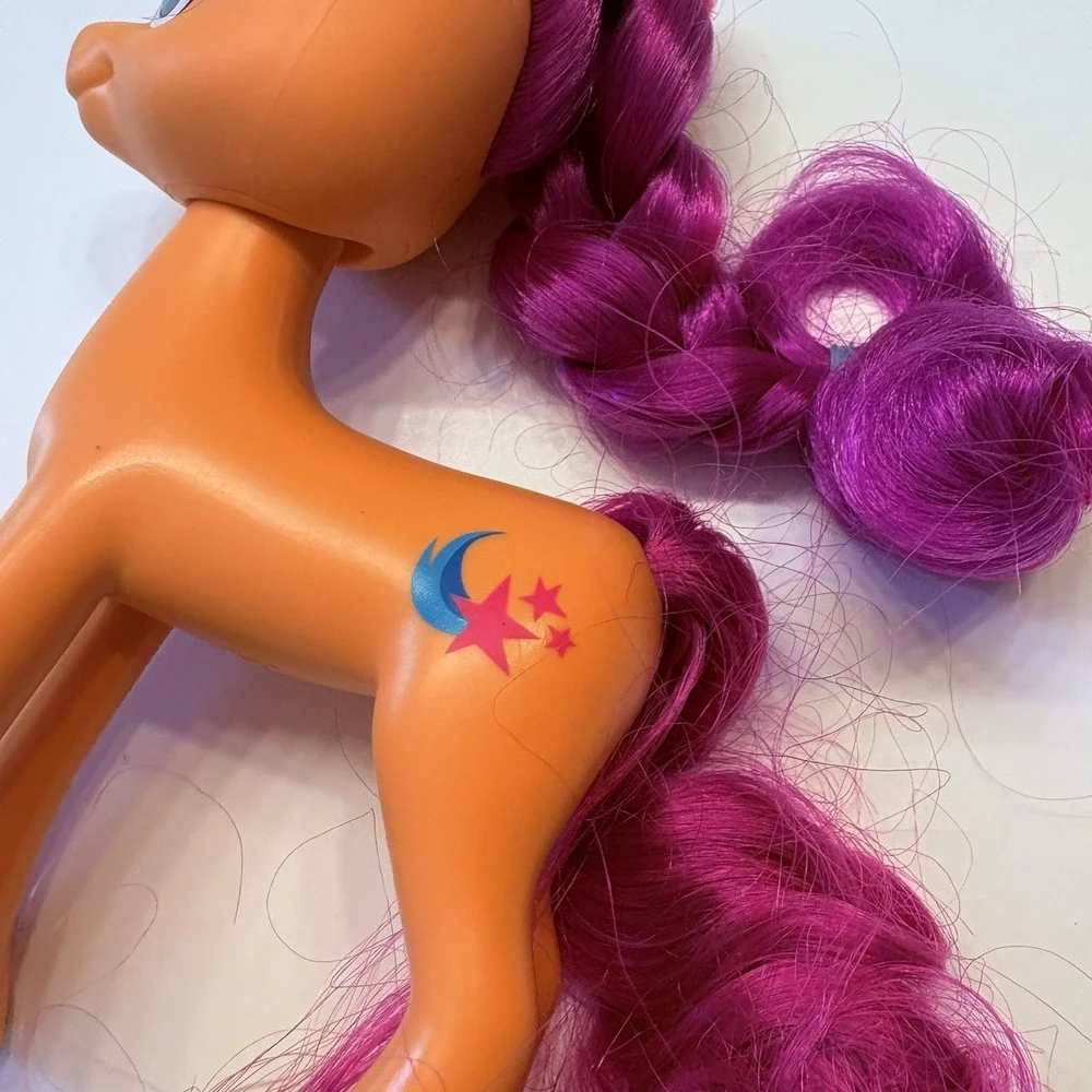 Hasbro 2021 My Little Pony Sunny Starscout New Generation‎ Orange Horse Figure